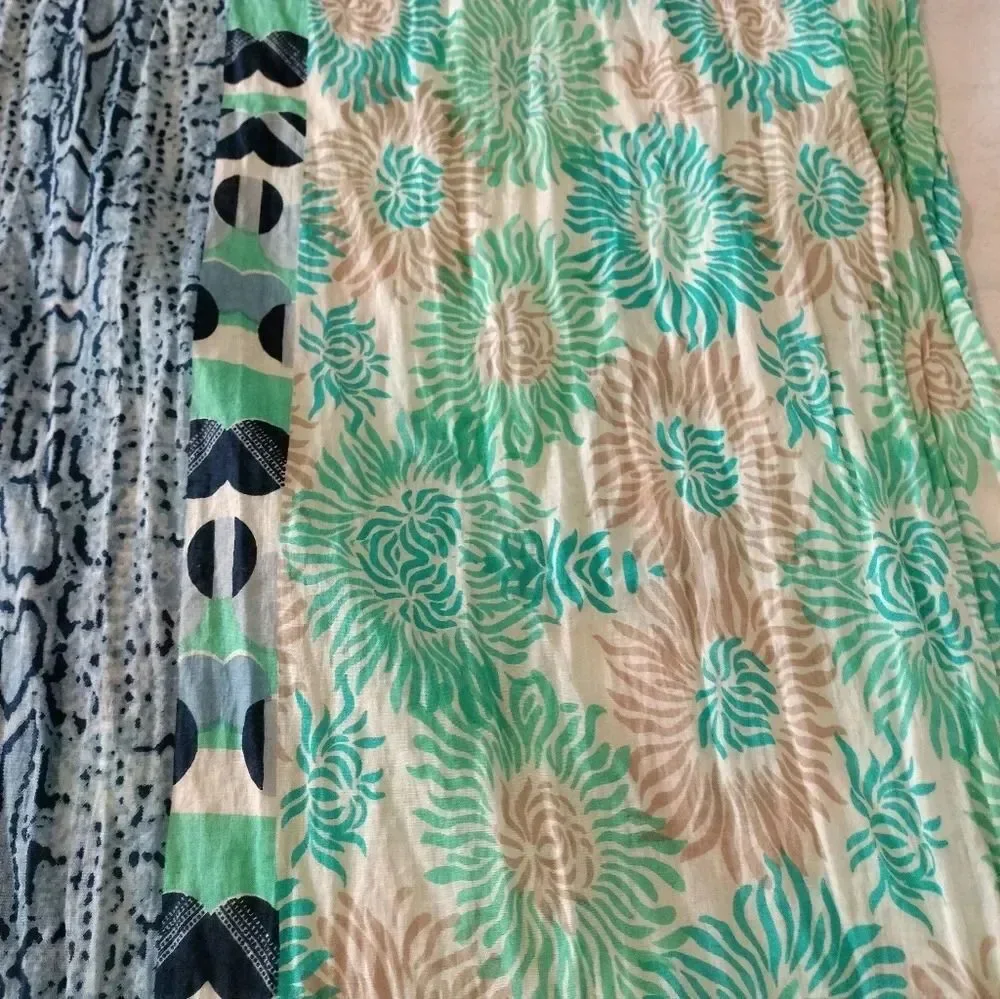 Erfurt Scarf Multifunctional Shawl Oversized Semi Sheer Animal Abstract design